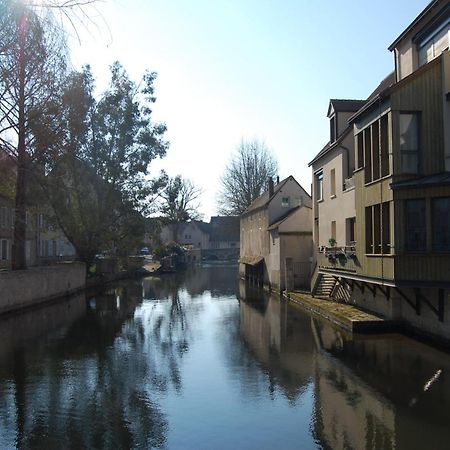 Le Petit Paradis Chartres Exteriör bild